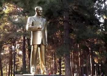 “Geleceğe Nefes Dünyaya Nefes” projesi kapsamında Kırgızistan’da bin fidan dikildi