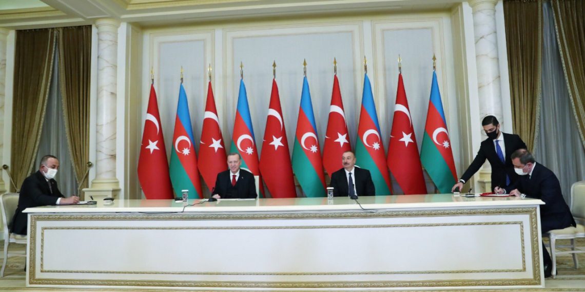Türkiye ile Azerbaycan arasında vizeler kalkıyor