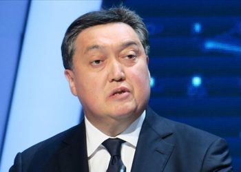 Kazakistan’da Askar Mamin Başkanlığındaki Hükümet İstifa Etti