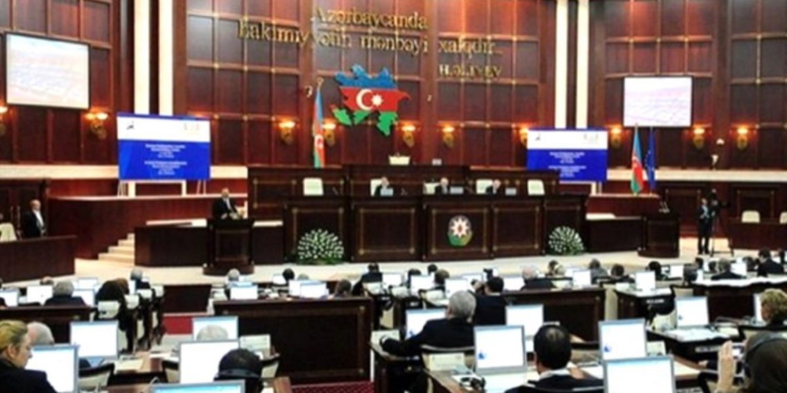 Azerbaycan’daki Tüm Partiler Ortak Bildiri Yayınladı