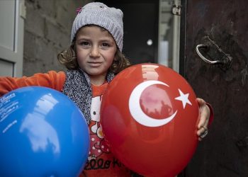 Türkiye, Kırgızistan’daki Ahıska Türklerinin yüzünü güldürdü